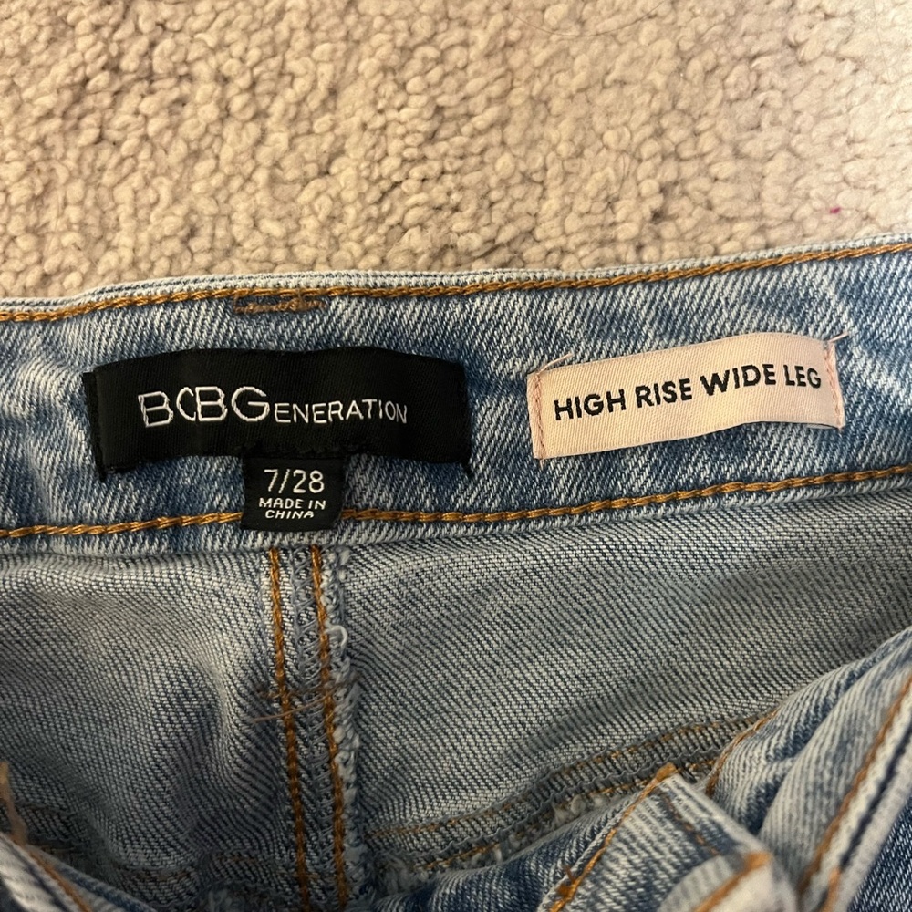 Size 7/28 High rise wide leg jeans - Picture 2 of 3